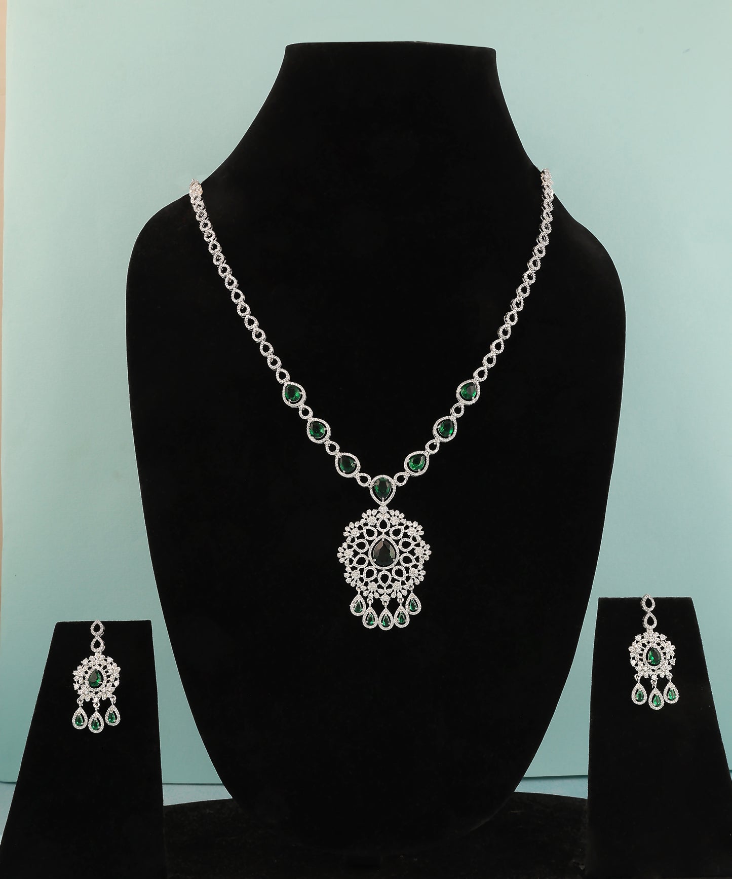 Floral Emerald And Artificial Diamond Necklace Set