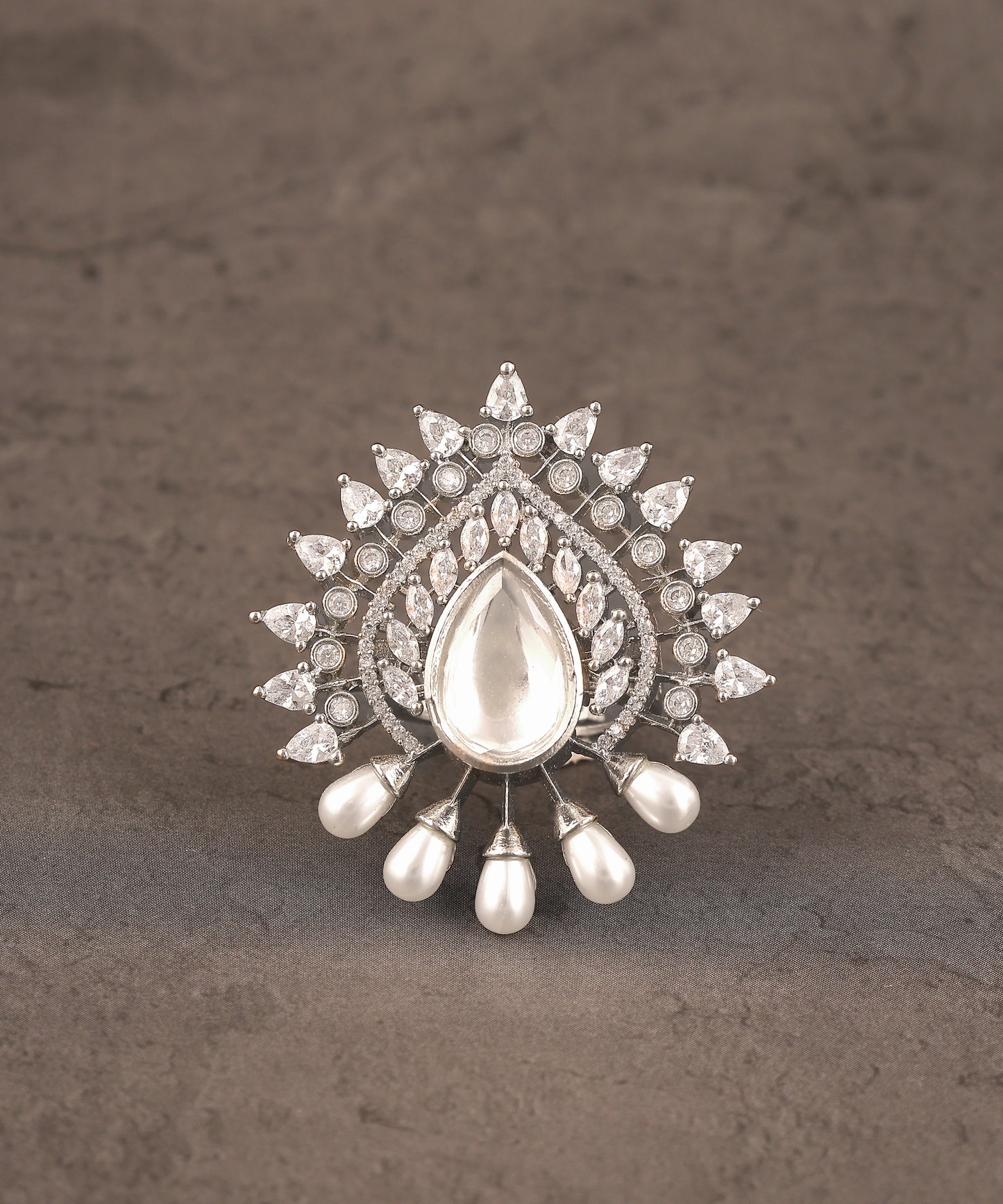 Leaf crystal Rings with pearls