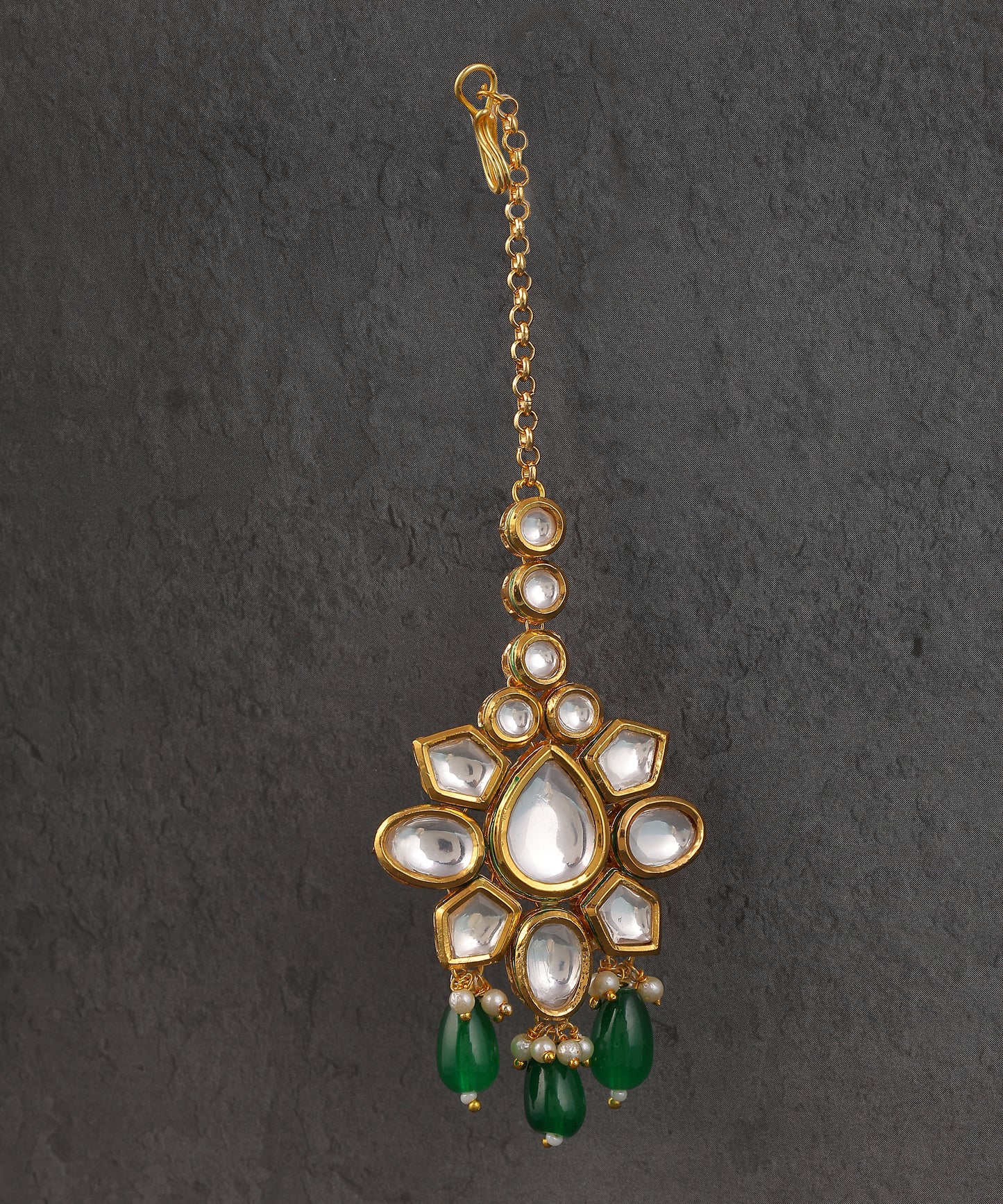 Kundan And Green Drops Maangtikka