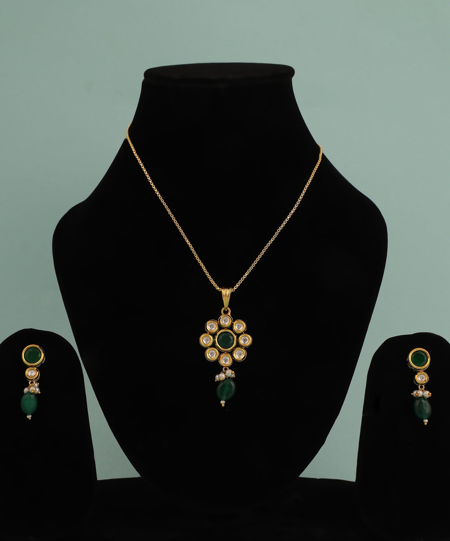 Emerald And Kundan Gold Plated Pendant Necklace