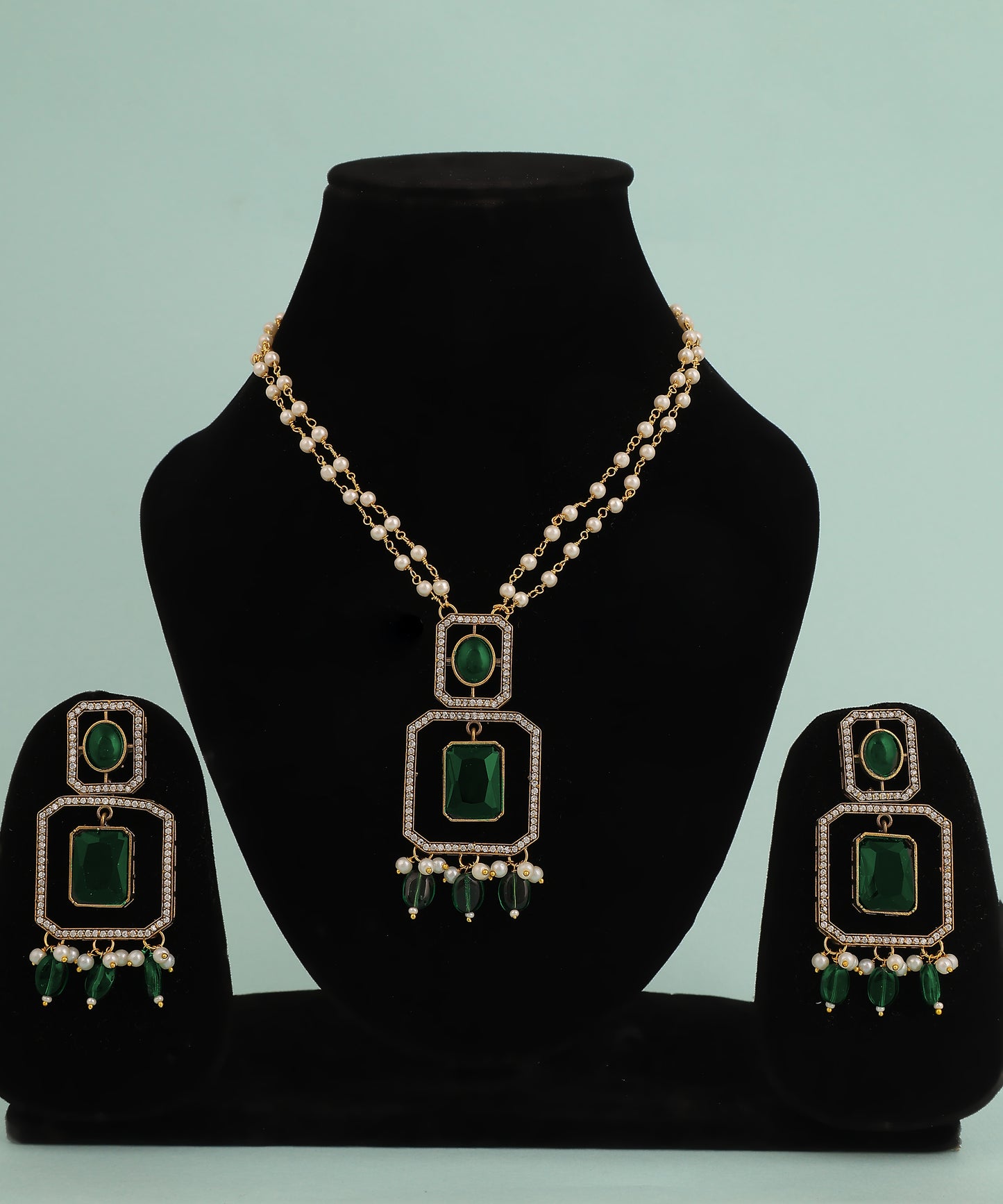 Green Hydrostone And Crystal Embellised Pearl Chain Necklace