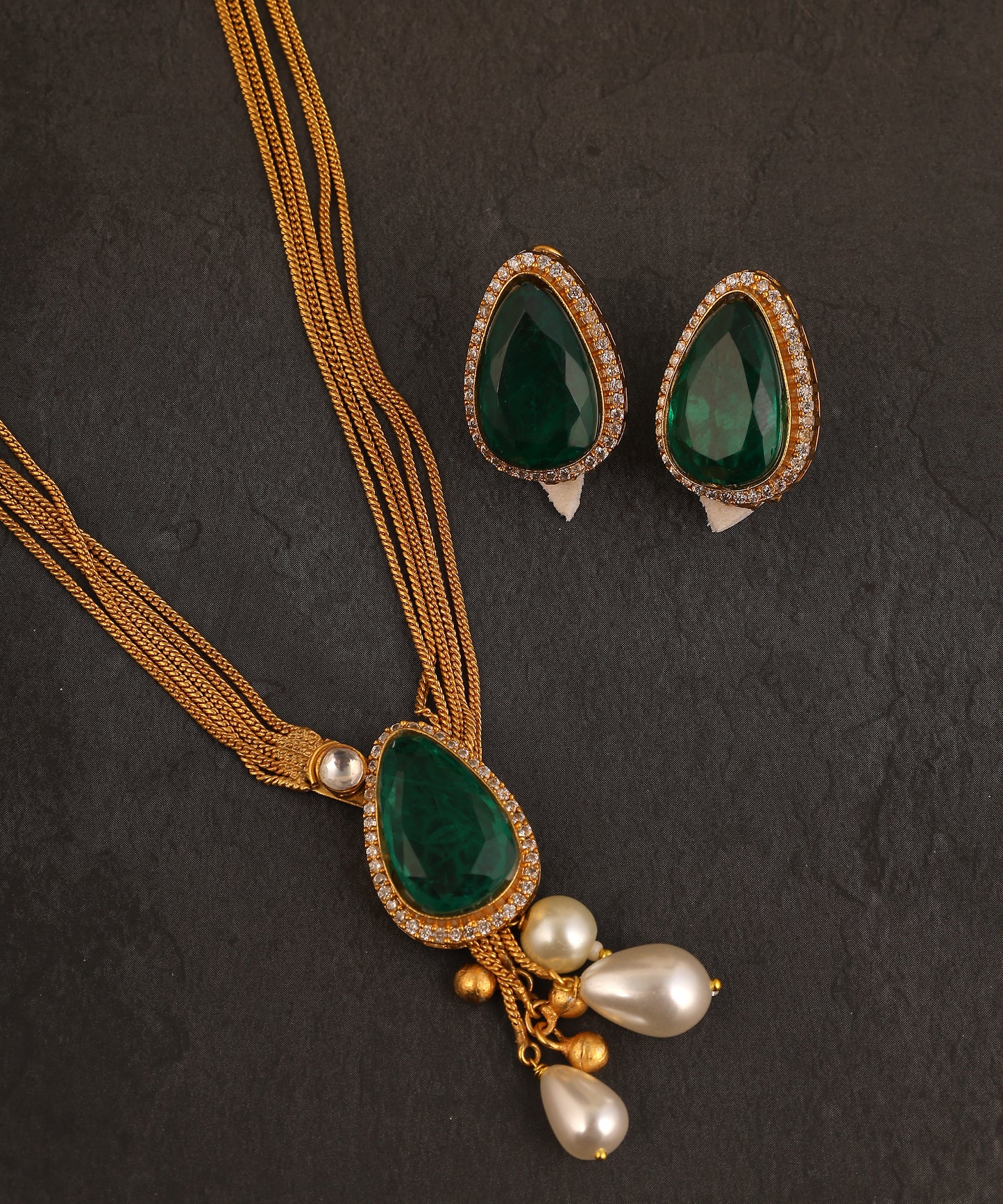 Multi Layered Chain Emerald And Pearl Drops Necklace