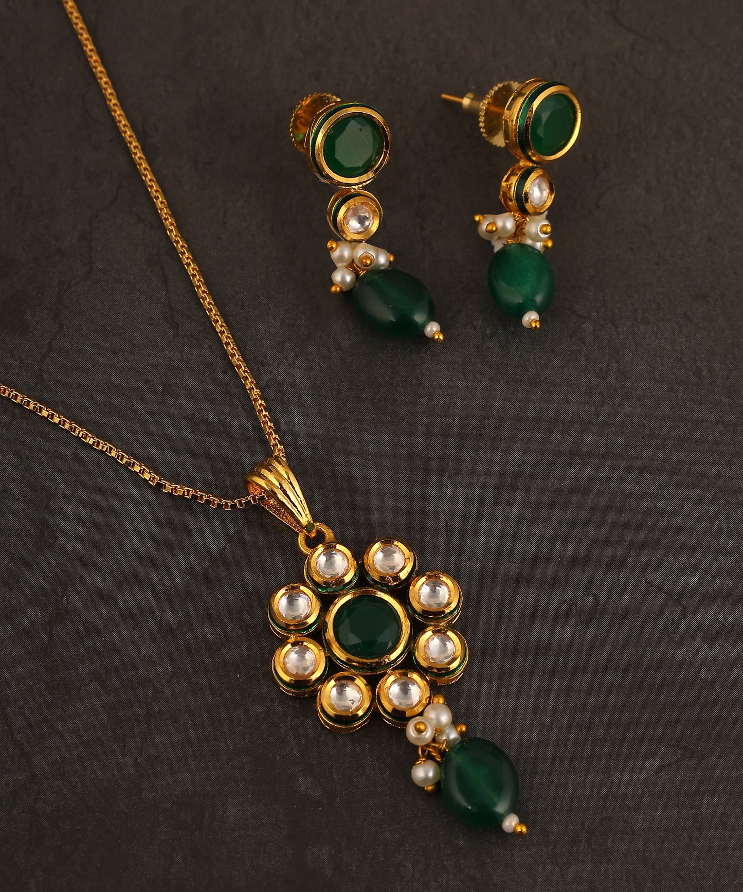 Emerald And Kundan Gold Plated Pendant Necklace