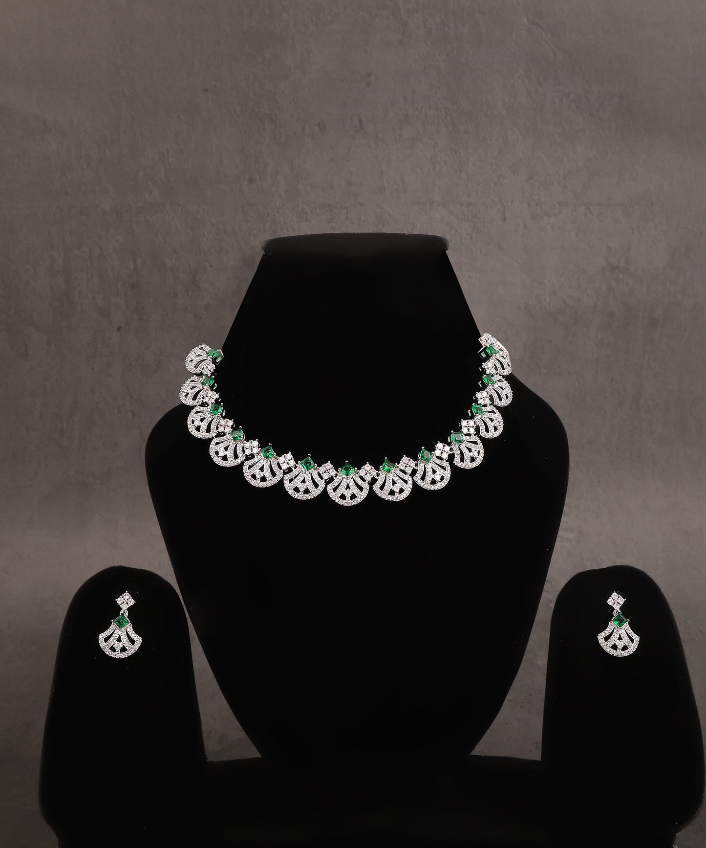 Emerald Studded Artificial Diamond Necklace