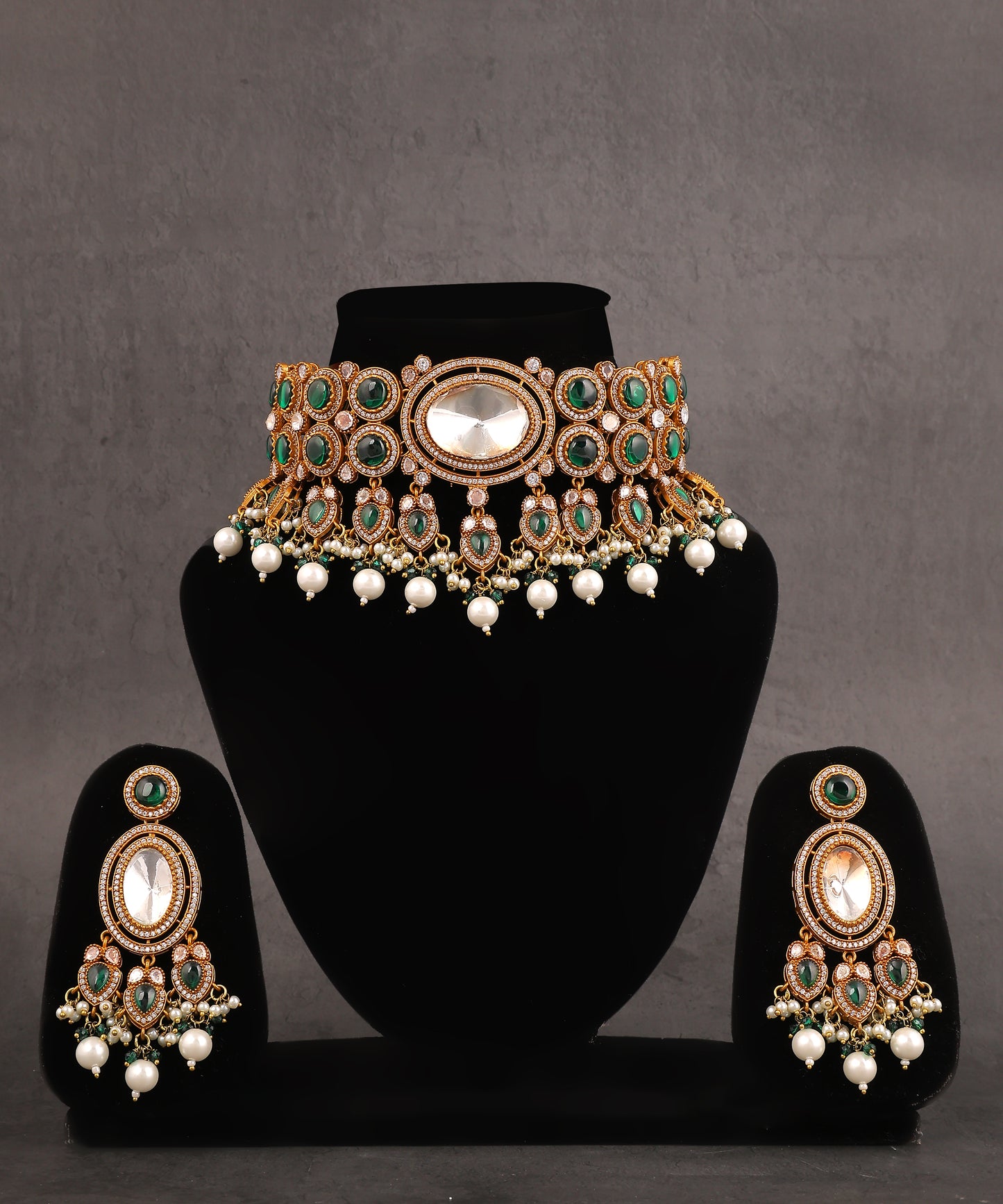 Sajdha Choker/Necklace Featuring Emerald Stones And Statement Polki