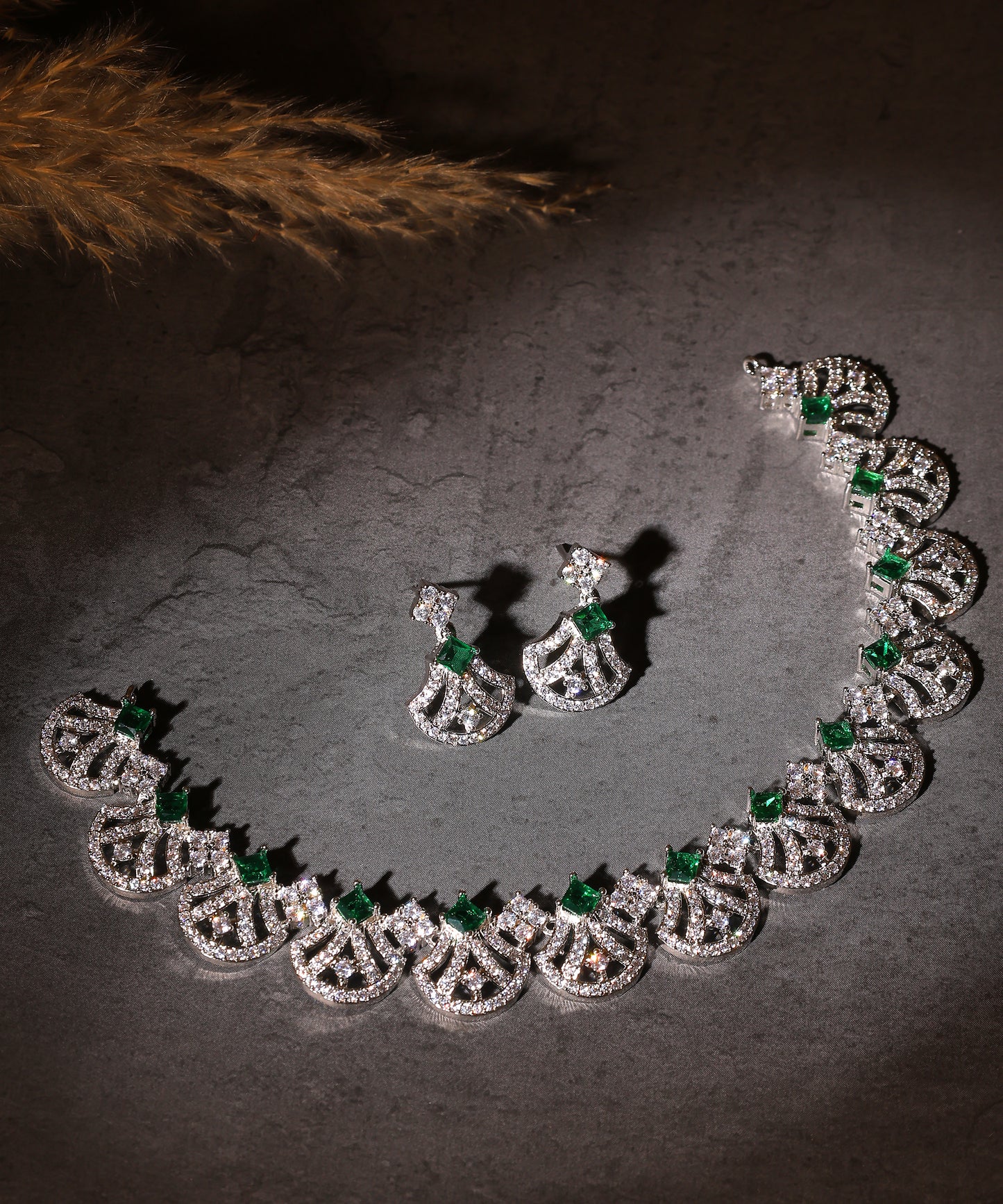 Emerald Studded Artificial Diamond Necklace