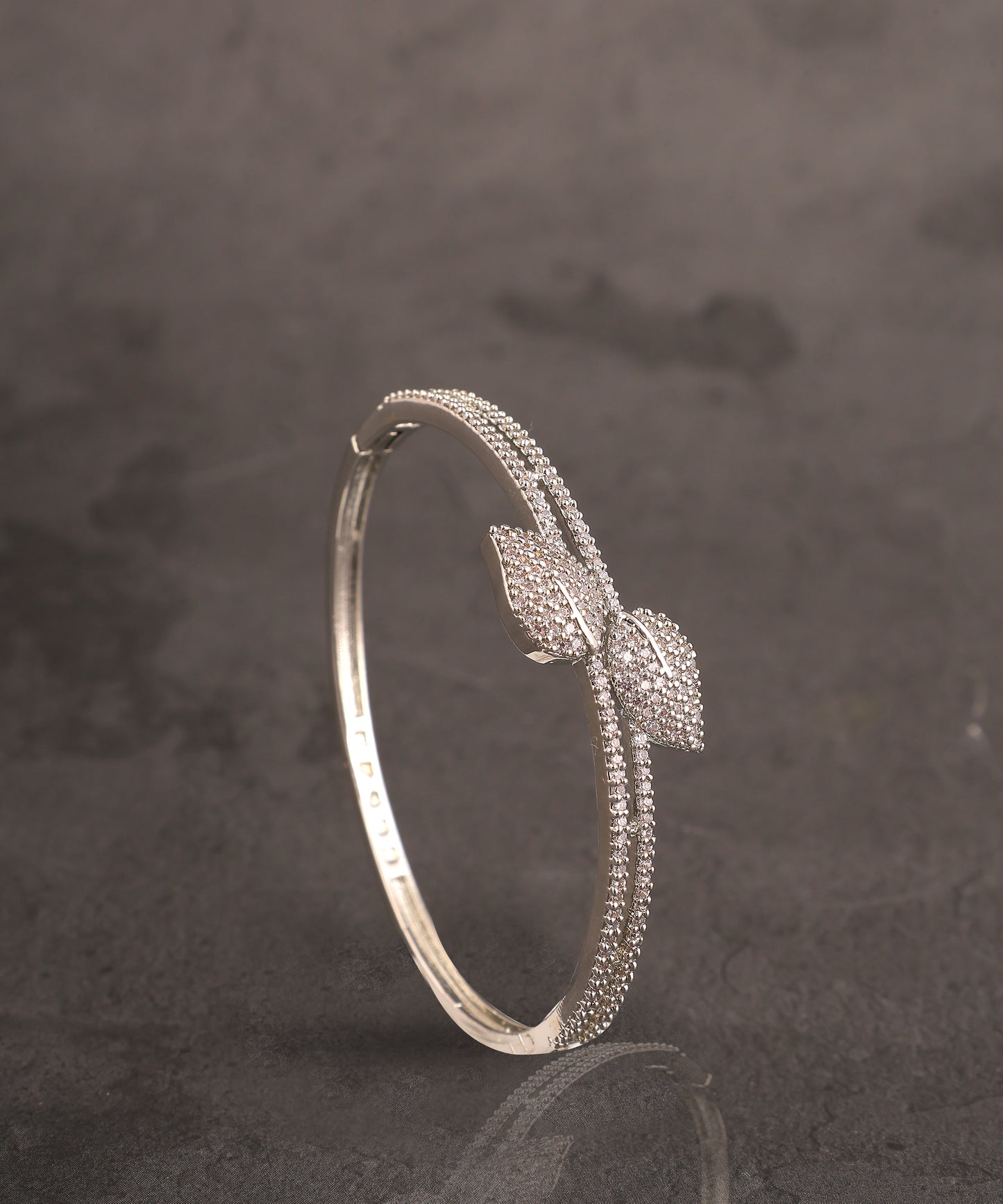 Leaf Patterned Artificial Diamond Bracelet