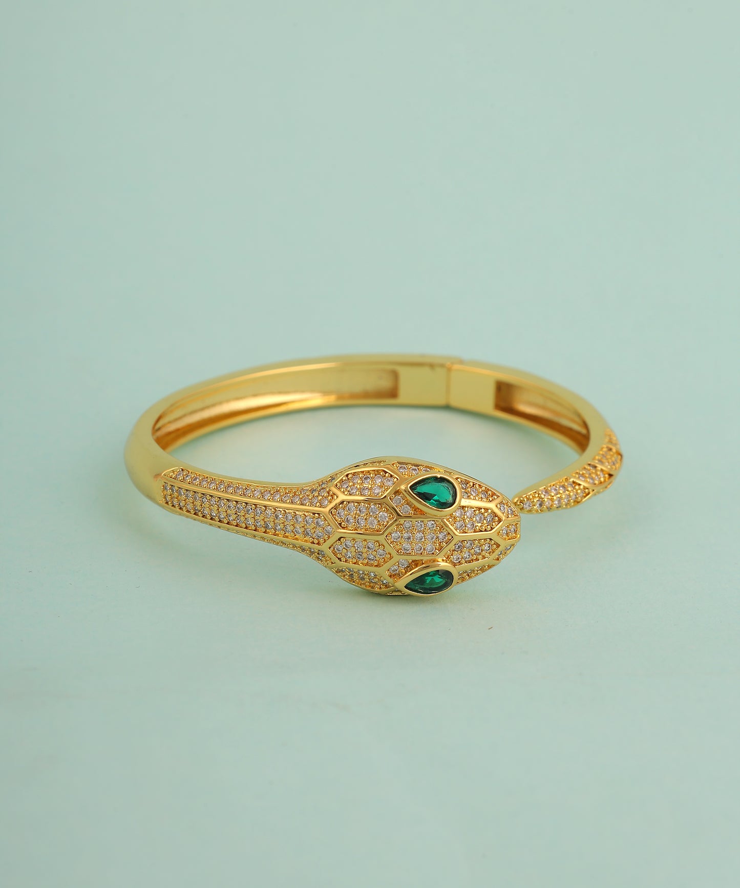 Serpentine Crystal & Emerald Studded Bracelet