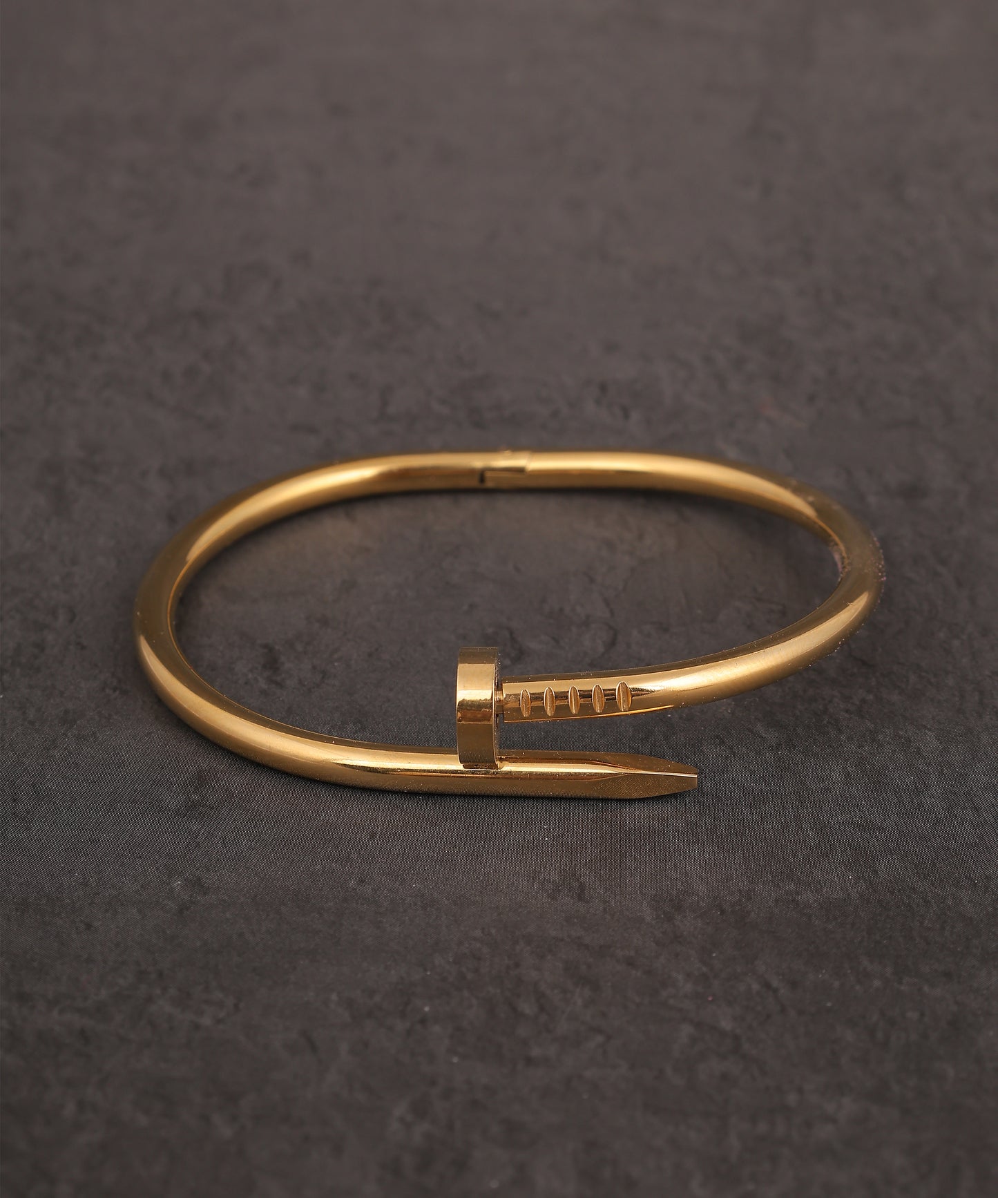 Anti Tarnish Gold Nail Bracelet