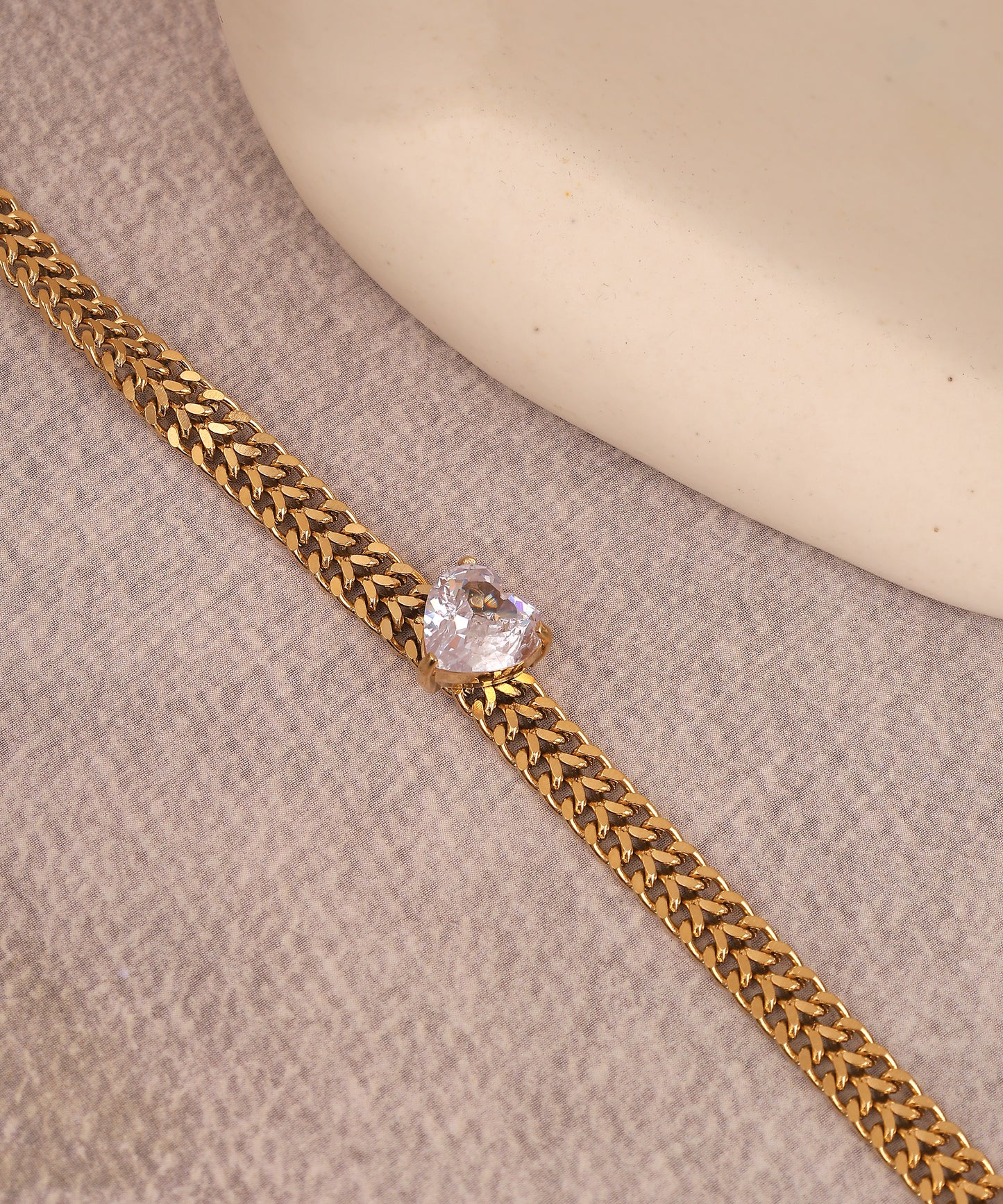 Chunky Chain Heart Shaped Crystal Studded Anti Tarnish Chain Bracelet