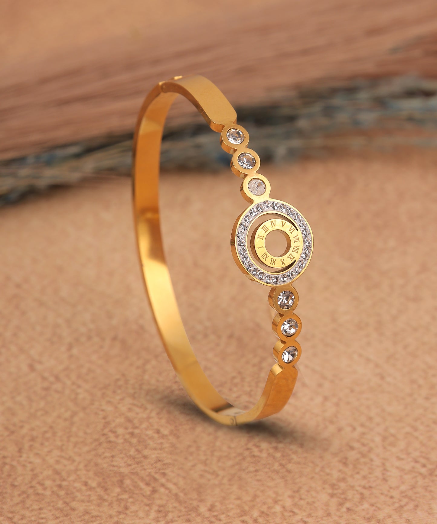 Anti Tarnish Bracelet With Signature Studded Centre And Crystals
