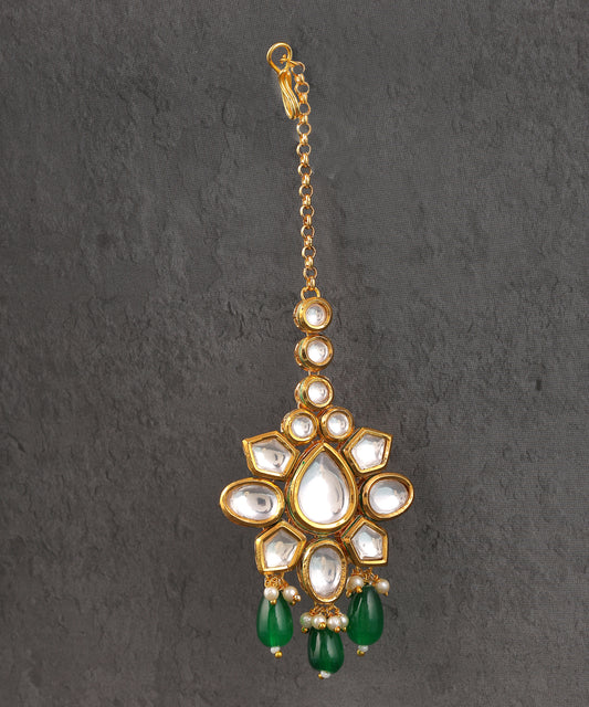 Kundan Maangtikka With Emerald Drops