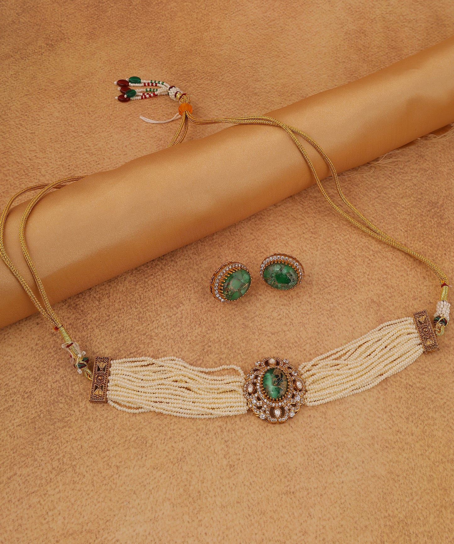 Doublet Green Stone Studded Pearl Choker