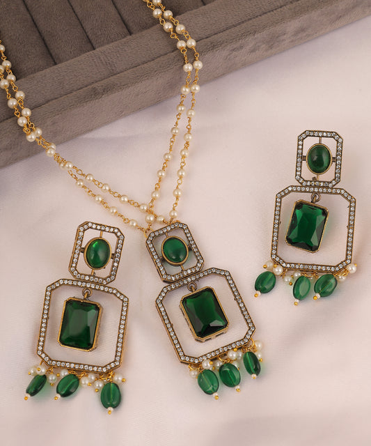 Green Hydrostone And Crystal Embellised Pearl Chain Necklace