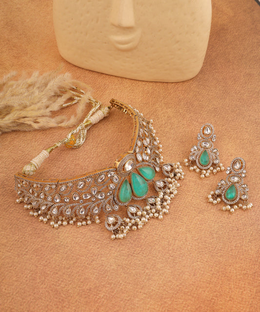 Polki Choker With Statement Emerald Green Stone
