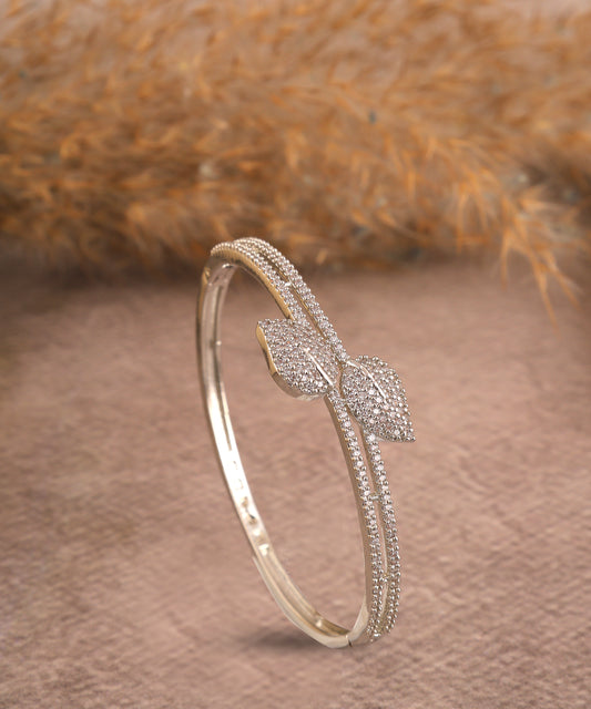 Leaf Patterned Artificial Diamond Bracelet