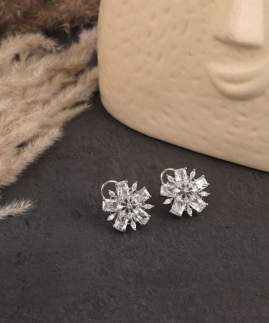 Dainty Crystal Studded Studs/Earrings