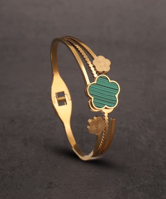 Anti Tarnish Green Clover Bracelet