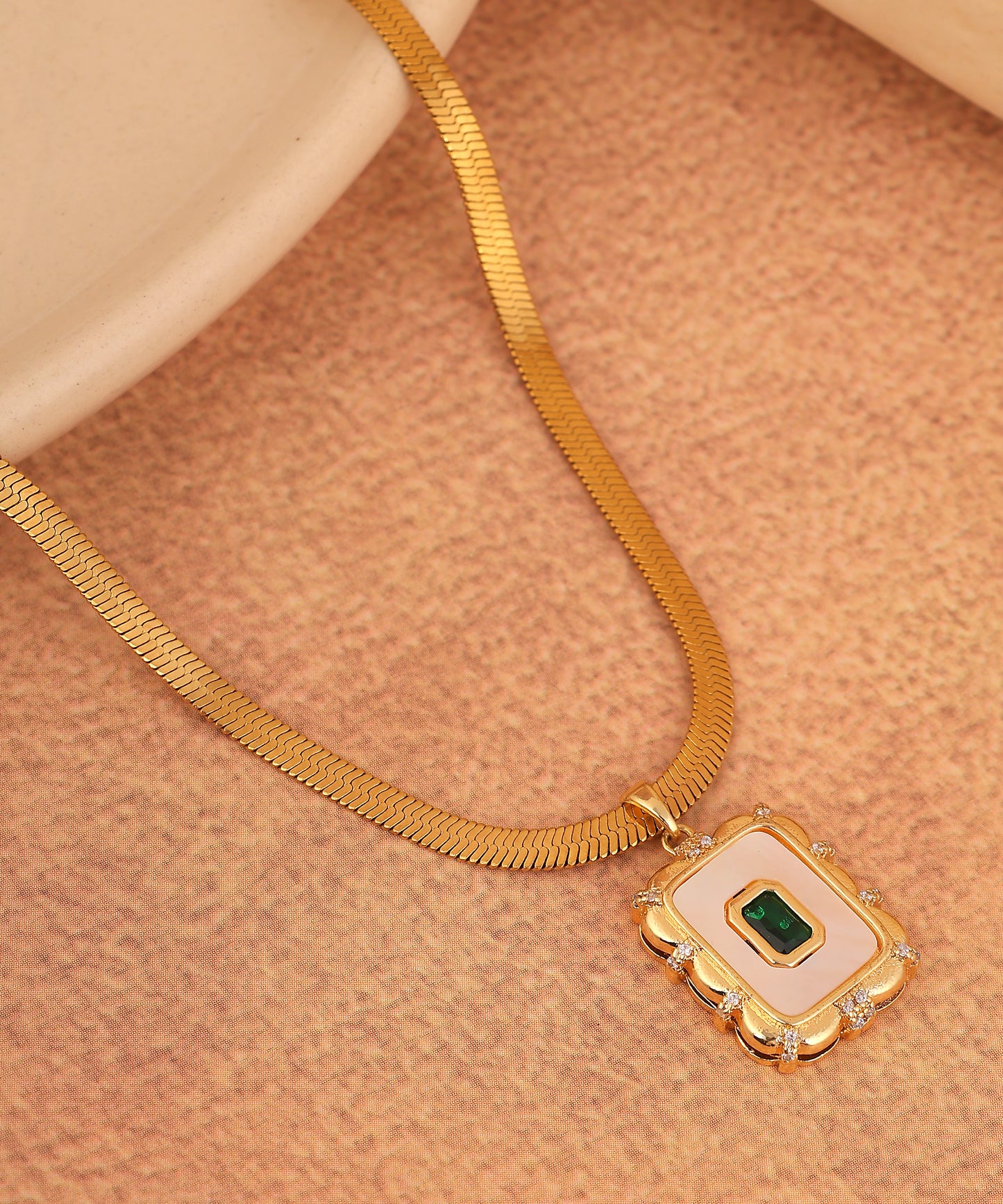 Emerald Stone Studded Chunky Chain Anti Tarnish Necklace